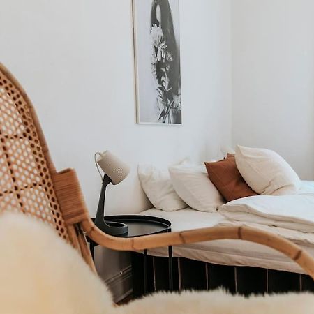 Altbautraum! 2 Zimmer Mit 24H Check-In Kiel Buitenkant foto